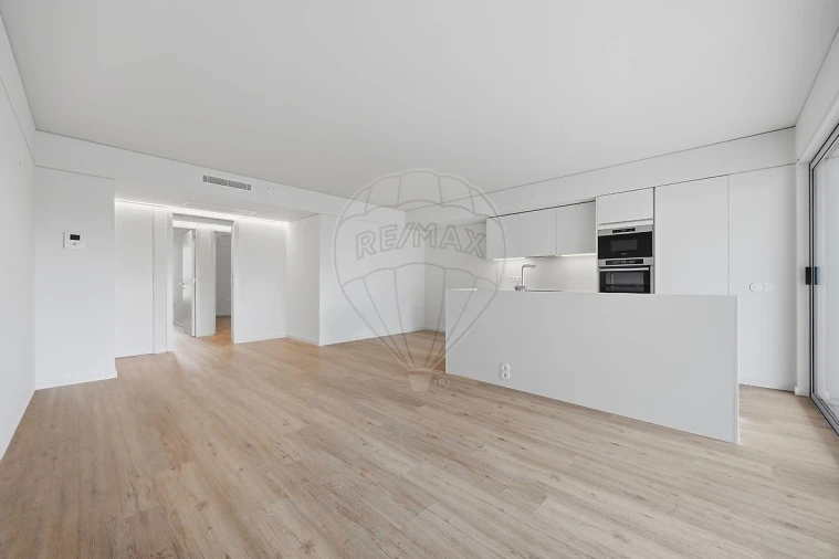 Apartamento T2 para Venda em Ramalde Foto 3