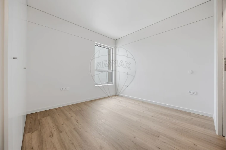 Apartamento T2 para Venda em Ramalde Foto 18