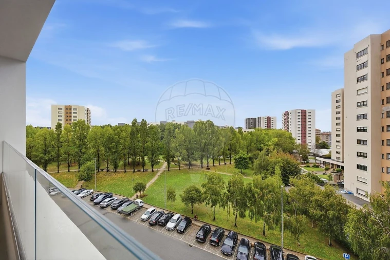 Apartamento T2 para Venda em Ramalde Foto 4