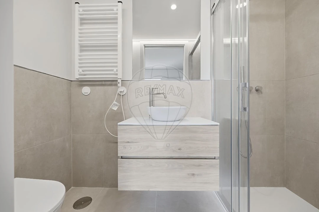 Apartamento T2 para Venda em Ramalde Foto 19