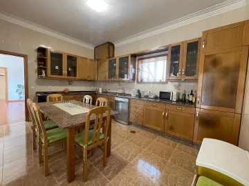 Moradia T4 para Venda em Gião