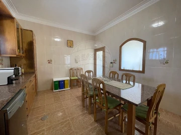 Moradia T4 para Venda em Gião