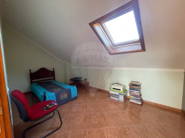 Moradia T4 para Venda em Gião