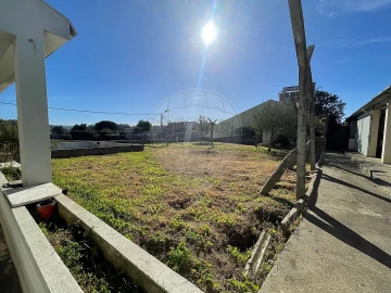 Moradia T4 para Venda em Gião
