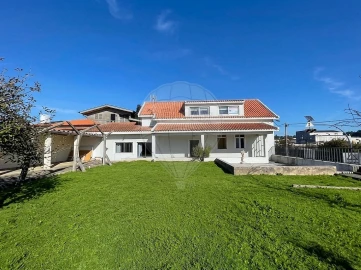 Moradia T4 para Venda em Gião