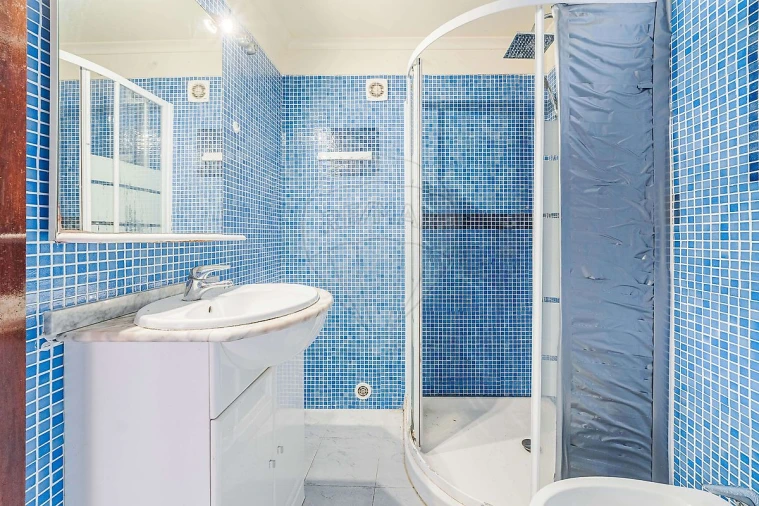 Apartamento T1 para Venda em São Domingos de Rana Foto 14