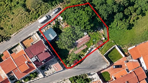 Terreno para Venda em Rio de Mouro