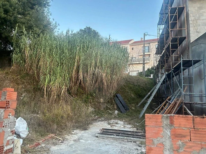 Terreno para Venda em Rio de Mouro Foto 3