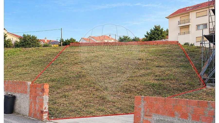 Terreno para Venda em Rio de Mouro