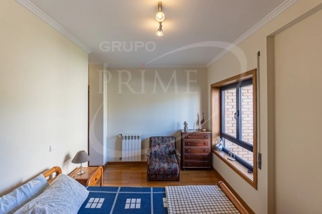 Apartamento T2 para Venda em Ramalde Foto 6