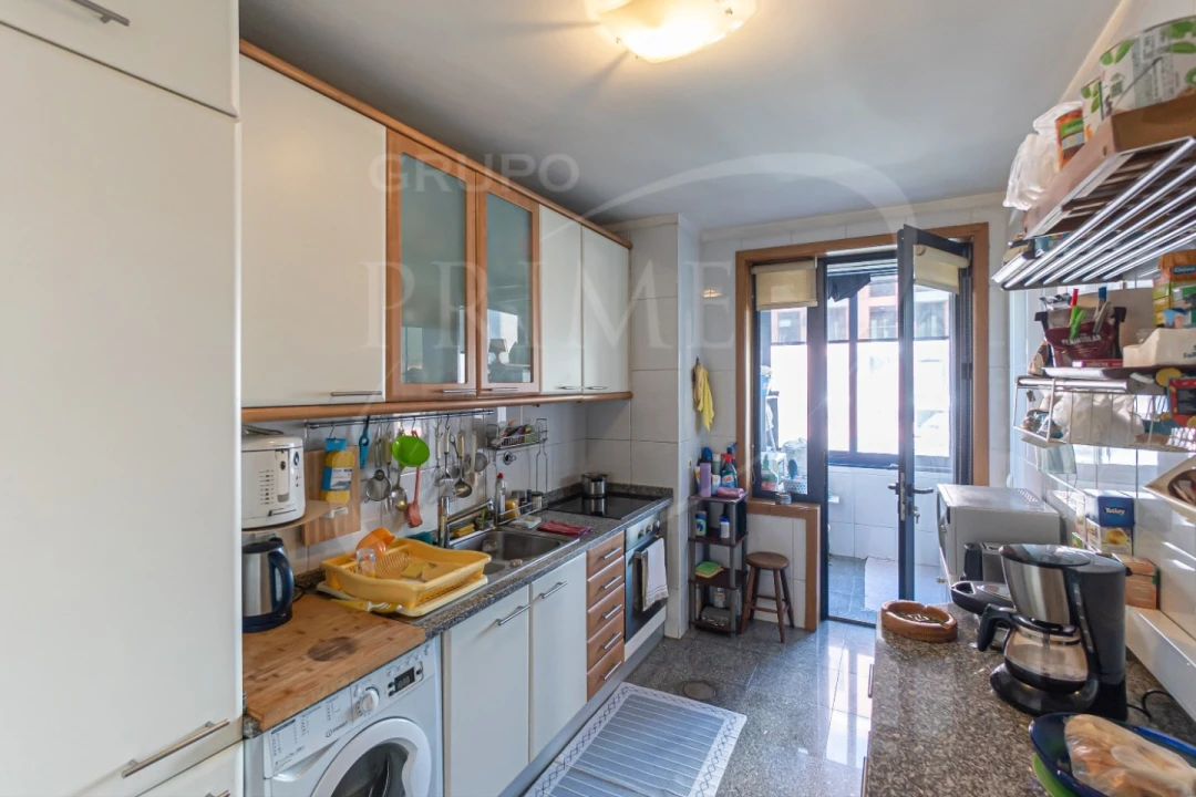 Apartamento T2 para Venda em Ramalde Foto 10