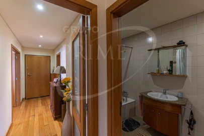 Apartamento T2 para Venda em Ramalde