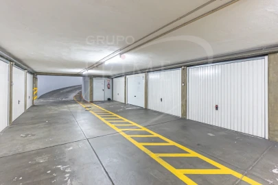 Apartamento T2 para Venda em Ramalde