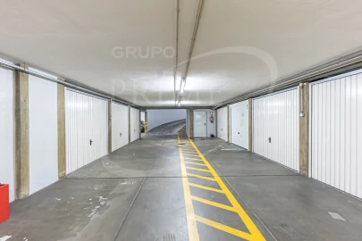 Apartamento T2 para Venda em Ramalde