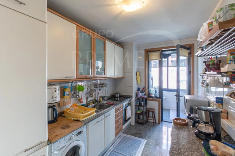 Apartamento T2 para Venda em Ramalde Foto 10