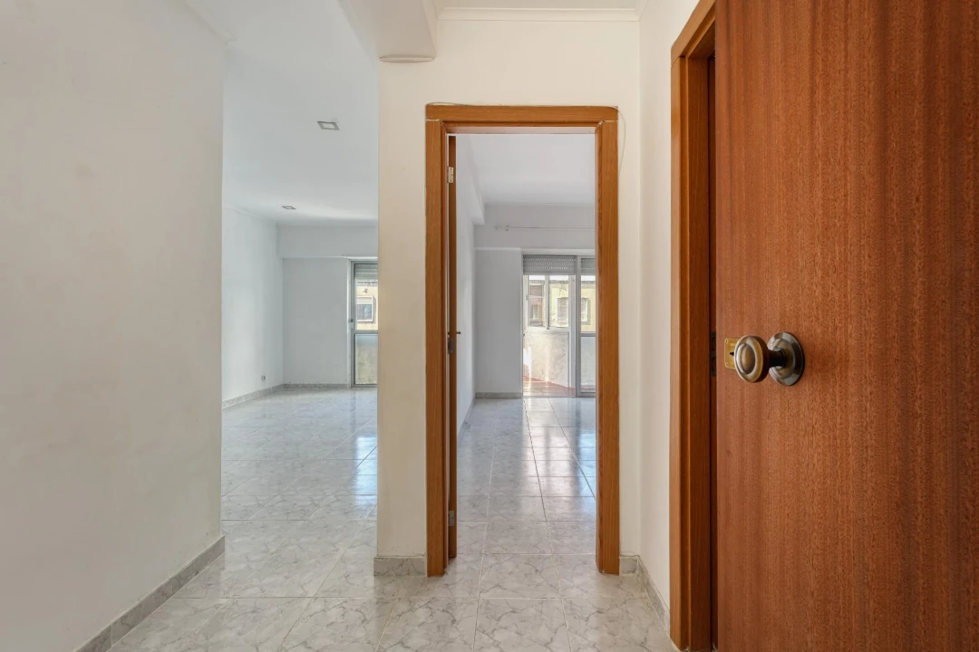 Apartamento T1 para Venda em Almada, Cova da Piedade, Pragal e Cacilhas Foto 2