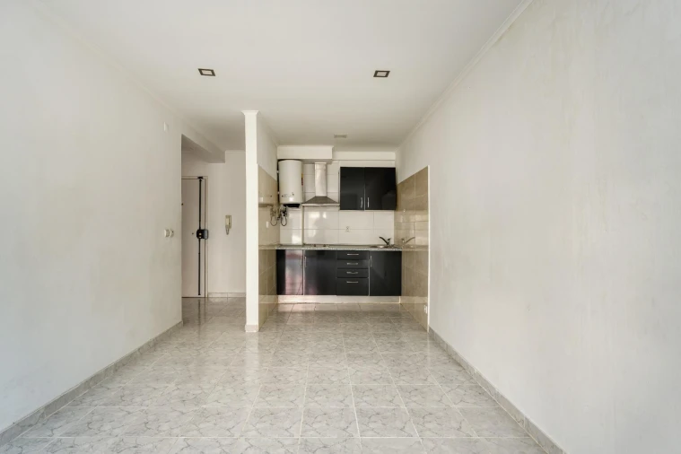 Apartamento T1 para Venda em Almada, Cova da Piedade, Pragal e Cacilhas Foto 14