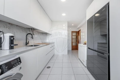 Apartamento T3 para Venda em São Vicente (Braga)