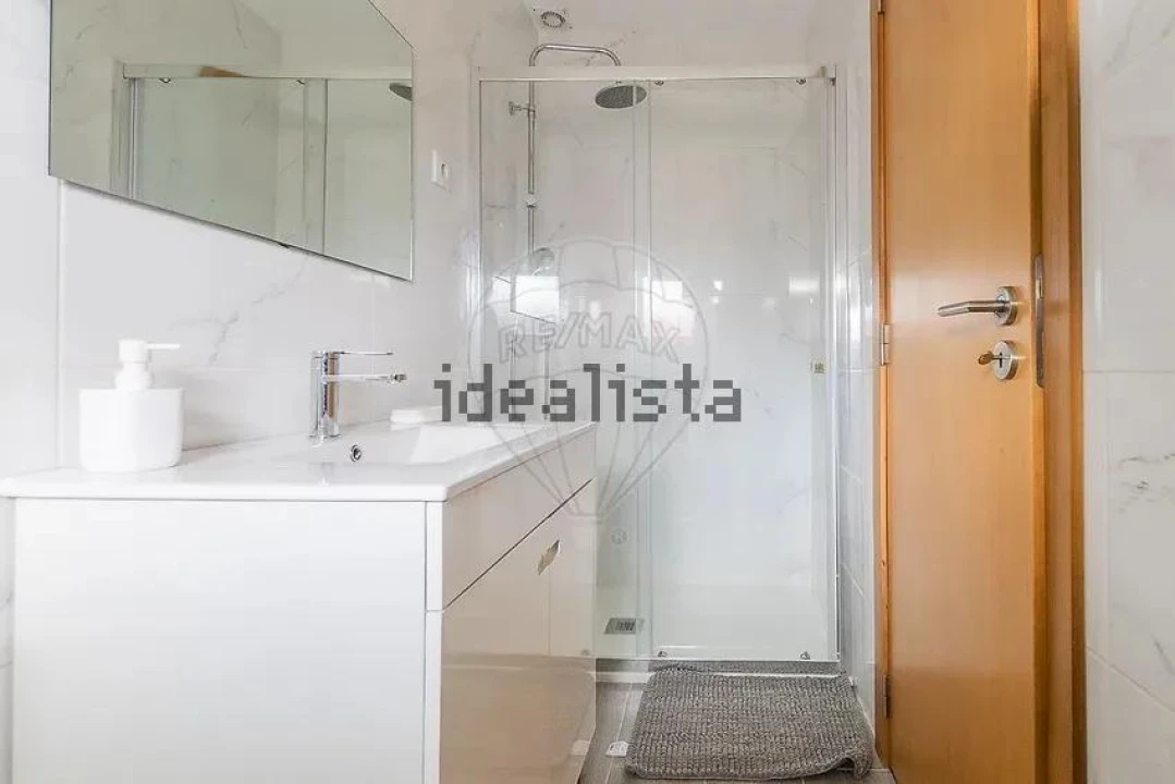 Moradia T4 para Venda em Caniçada e Soengas Foto 9