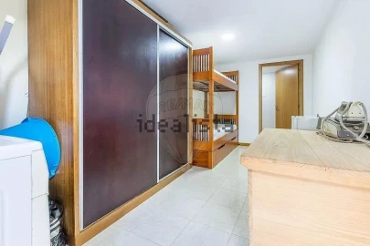 Moradia T4 para Venda em Caniçada e Soengas