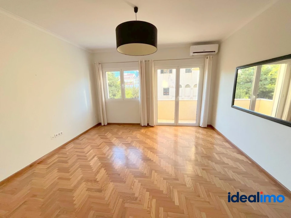 Apartamento T2 para Venda em Cedofeita, Santo Ildefonso, Sé, Miragaia, São Nicolau e Vitória Foto 11