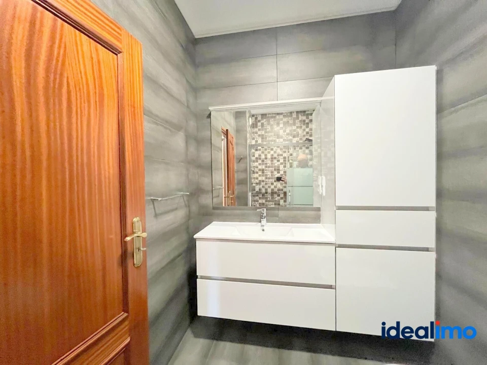 Apartamento T2 para Venda em Cedofeita, Santo Ildefonso, Sé, Miragaia, São Nicolau e Vitória Foto 38