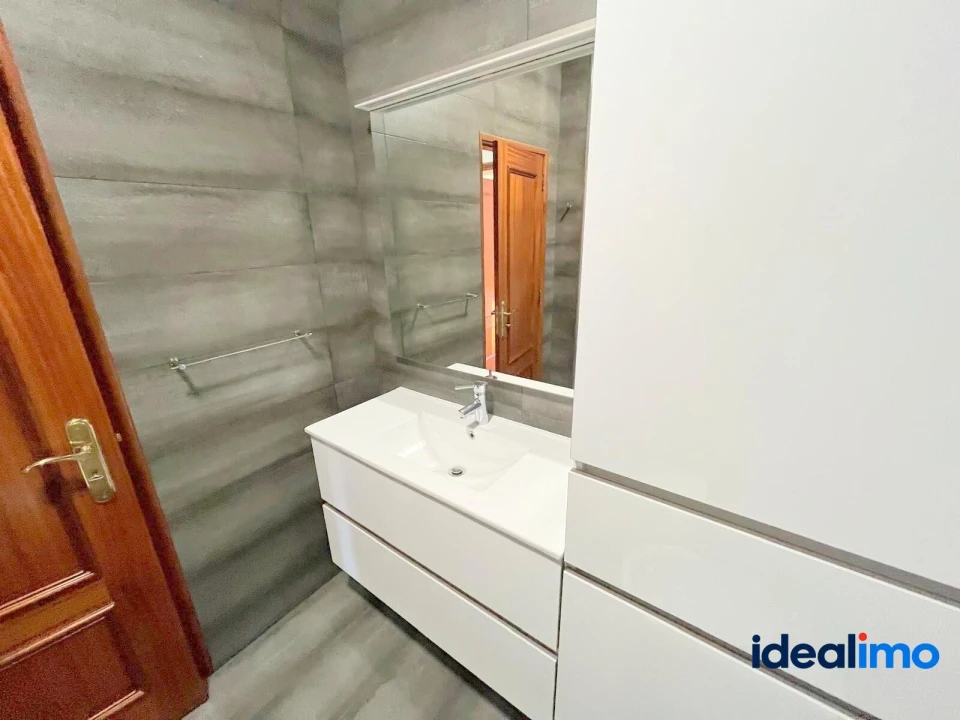 Apartamento T2 para Venda em Cedofeita, Santo Ildefonso, Sé, Miragaia, São Nicolau e Vitória Foto 40
