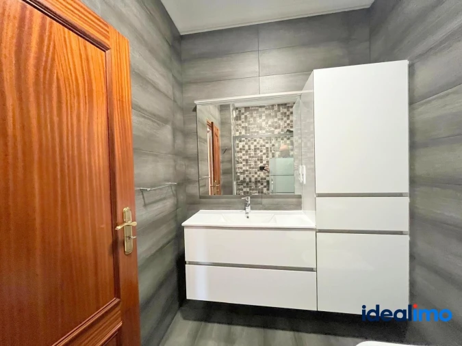 Apartamento T2 para Venda em Cedofeita, Santo Ildefonso, Sé, Miragaia, São Nicolau e Vitória Foto 39