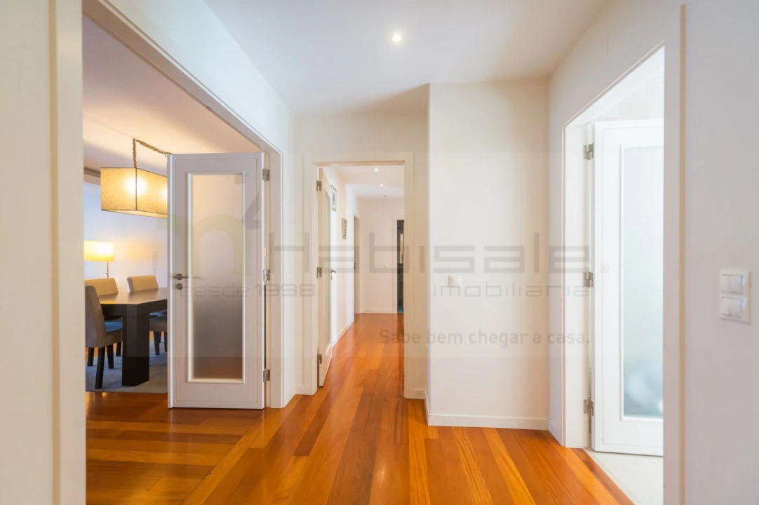 Apartamento T3 para Venda em São Domingos de Rana Foto 6