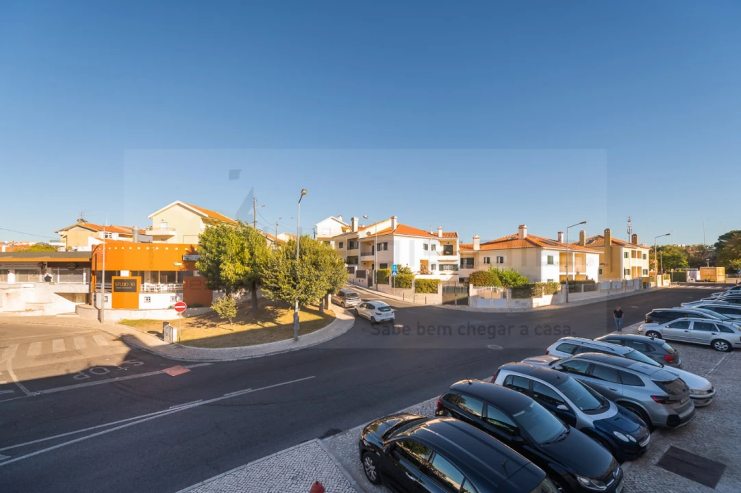 Apartamento T3 para Venda em São Domingos de Rana Foto 23