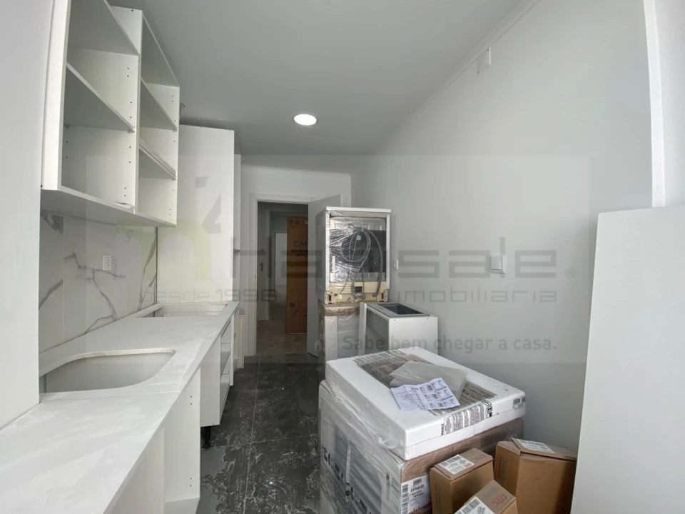 Apartamento T3 para Venda em Venteira Foto 15