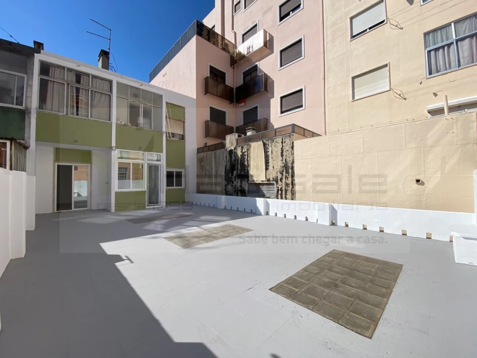 Apartamento T3 para Venda em Venteira Foto 20