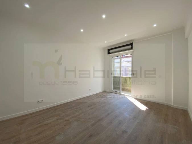 Apartamento T3 para Venda em Venteira Foto 13