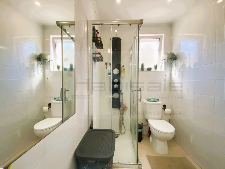 Apartamento T2 para Venda em Agualva e Mira-Sintra Foto 16