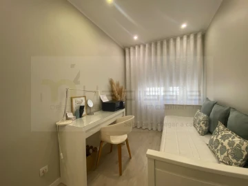 Apartamento T2 para Venda em Agualva e Mira-Sintra