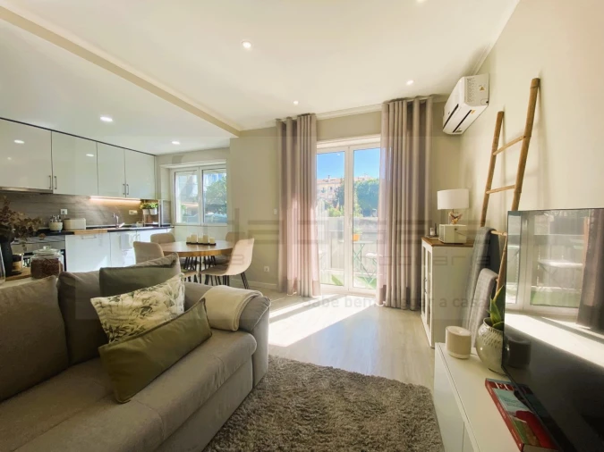 Apartamento T2 para Venda em Agualva e Mira-Sintra Foto 5