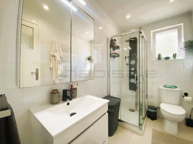 Apartamento T2 para Venda em Agualva e Mira-Sintra Foto 15
