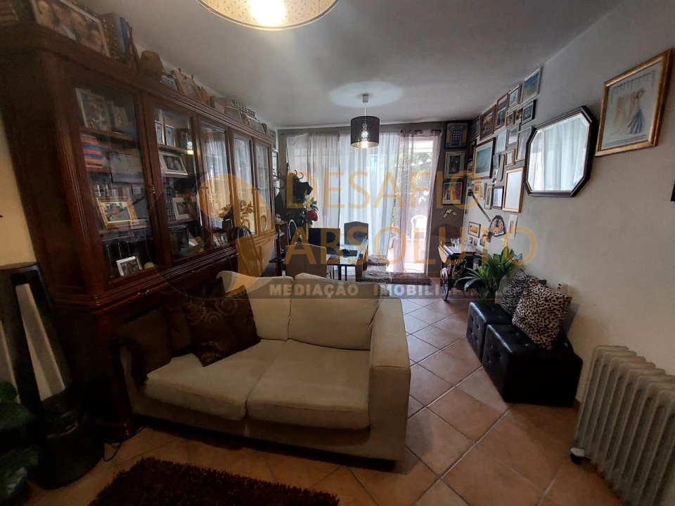 Moradia T3 para Venda em Quinta do Conde Foto 16