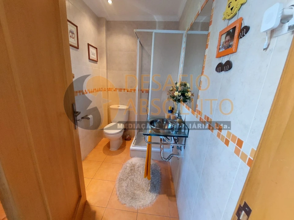 Moradia T3 para Venda em Quinta do Conde Foto 19