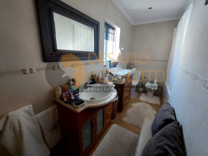 Moradia T3 para Venda em Quinta do Conde Foto 33