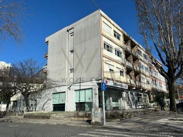 Loja para Venda em Braga (São José de São Lázaro e São João do Souto)