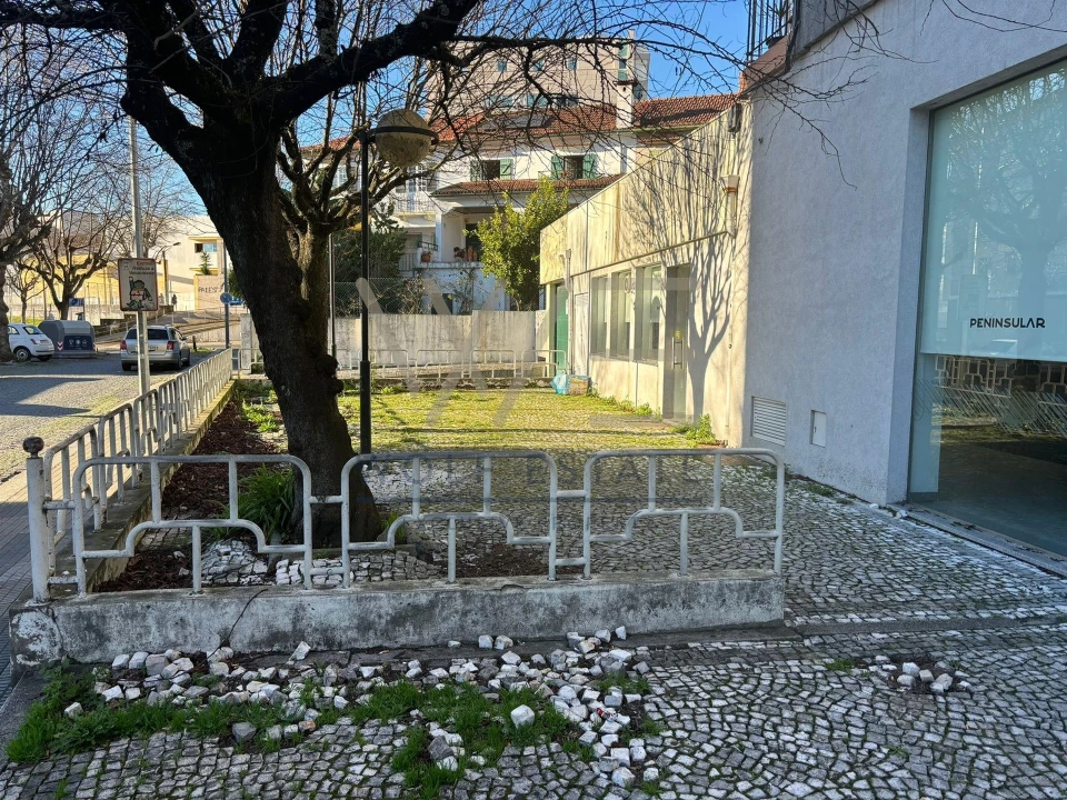 Loja para Venda em Braga (São José de São Lázaro e São João do Souto) Foto 6