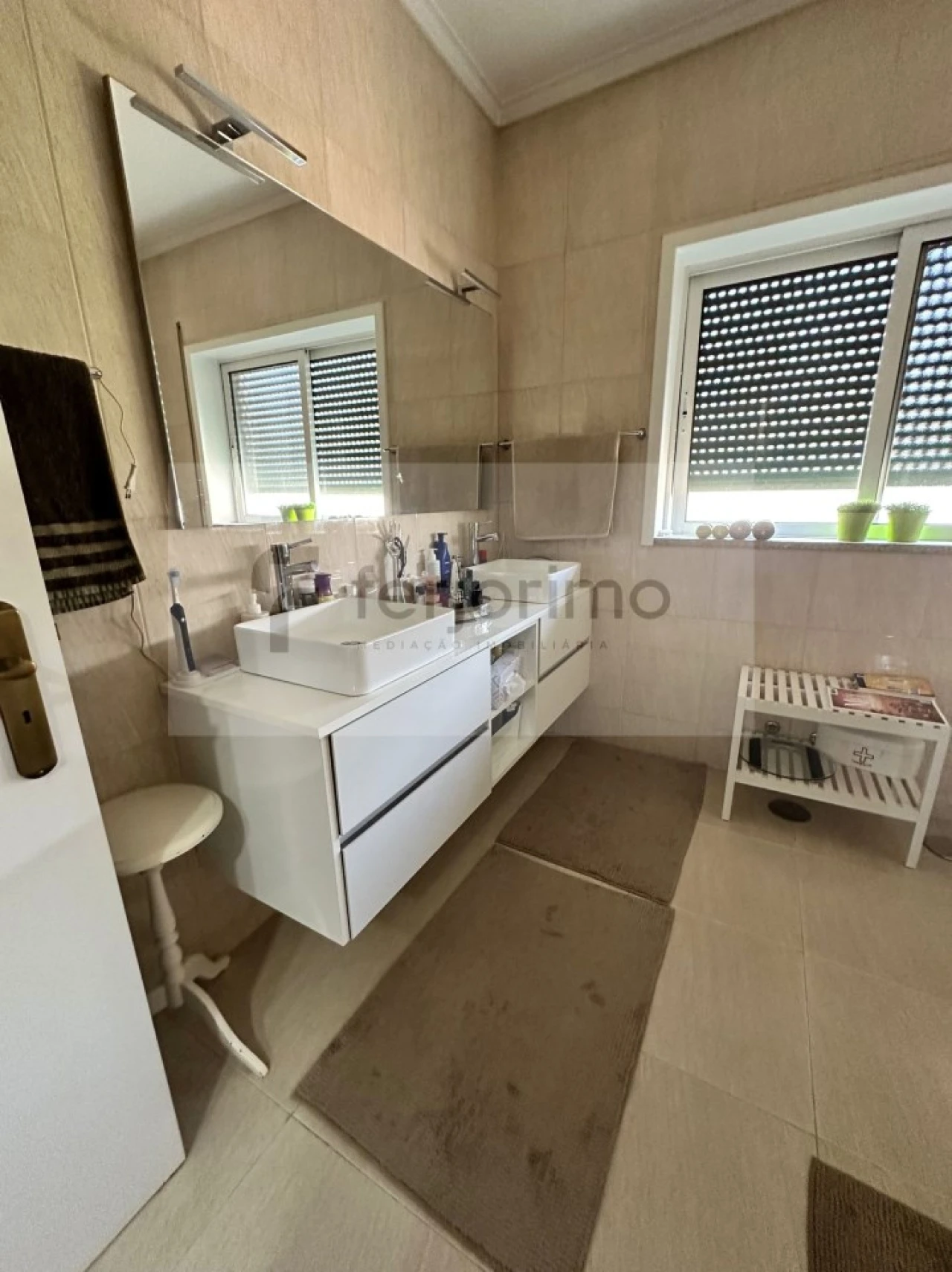 Moradia T4 para Venda em Fermentões Foto 31