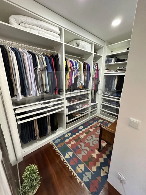 Moradia T4 para Venda em Fermentões