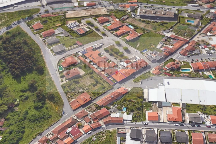 Moradia T4 para Venda em Fermentões Foto 14
