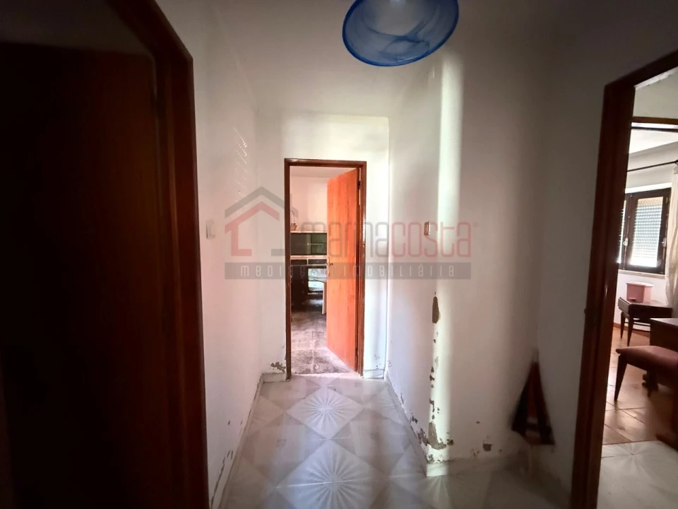Moradia T2 para Venda em Atouguia da Baleia Foto 9