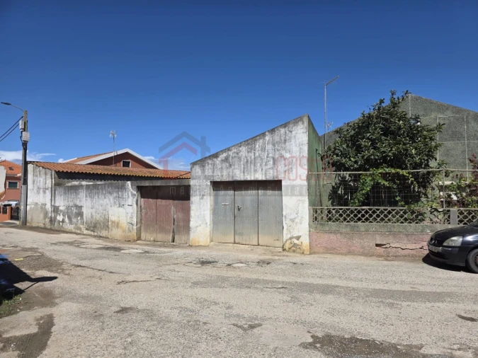 Moradia T2 para Venda em Atouguia da Baleia Foto 3