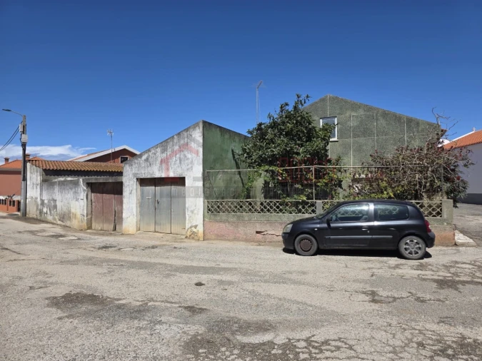 Moradia T2 para Venda em Atouguia da Baleia Foto 14