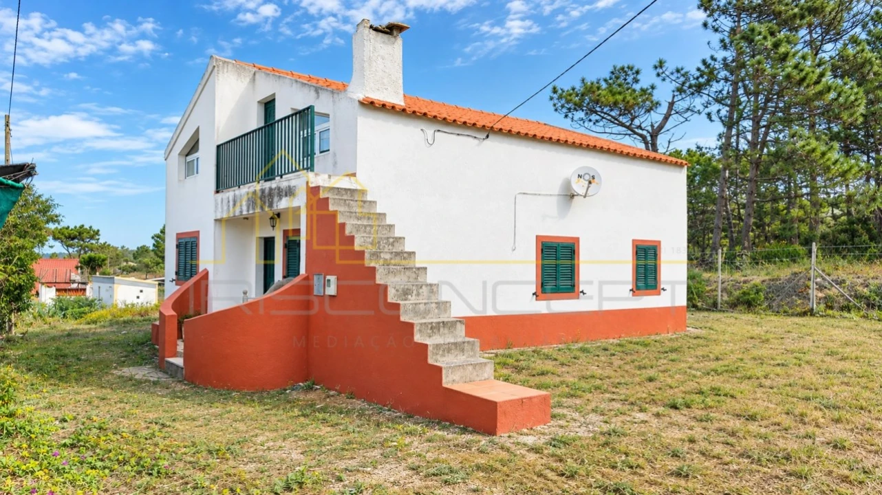Moradia T3 para Venda em Nazare Foto 1