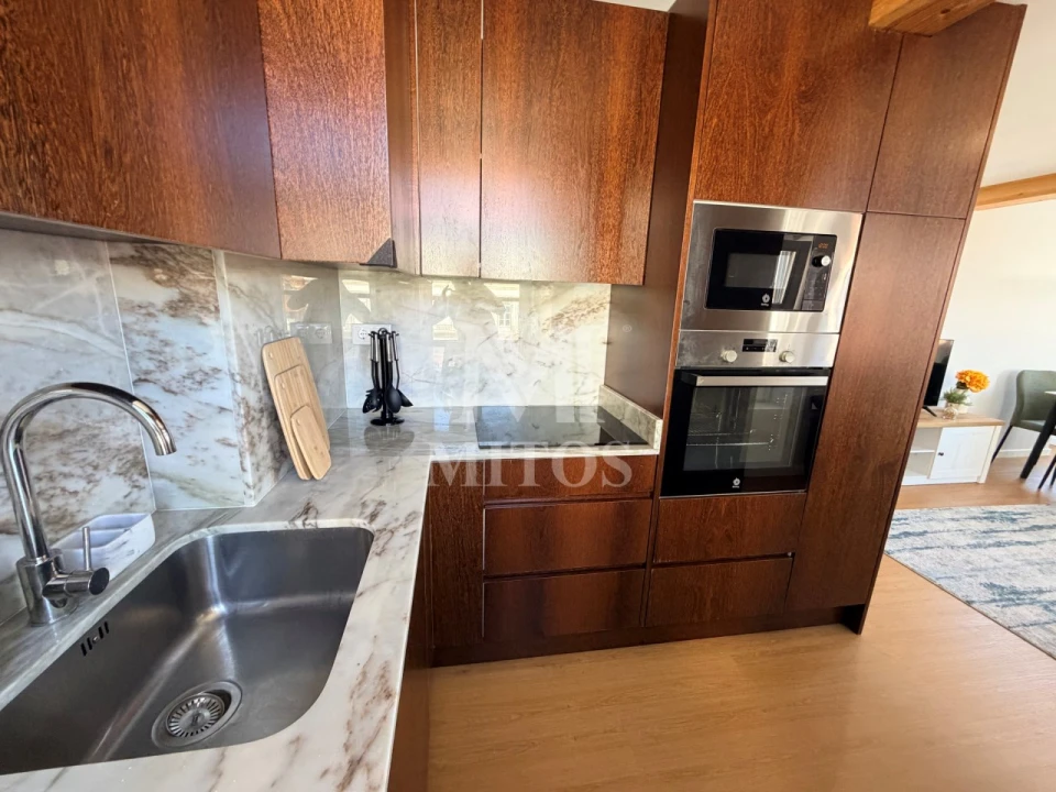 Apartamento T1 para Arrendamento em Santa Maria Maior e Monserrate e Meadela Foto 2